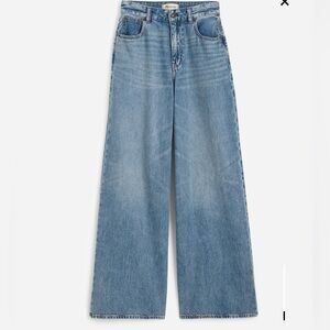 Madewell Curvy Superwide-Leg Jeans in Billings Wash: Airy Denim Edition